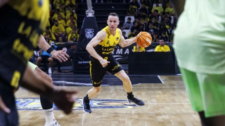  NBA初代老六，42歲進(jìn)入生涯巔峰？！