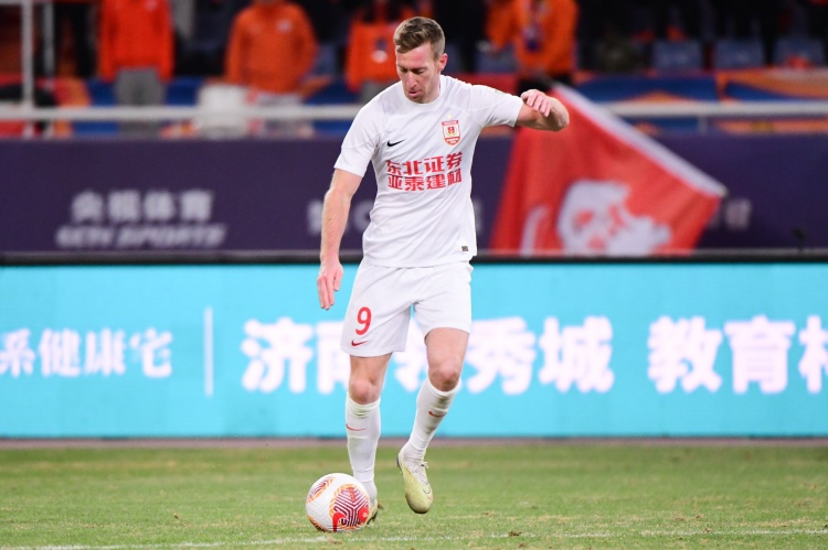  熱身賽：長春亞泰2-1青島海牛 貝里奇、奧莫伊胡安弗破門???