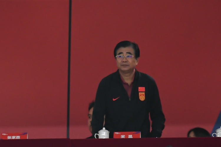  北青體育：宋凱、許基仁探班U20國青，將全程陪伴征戰(zhàn)U20亞洲杯